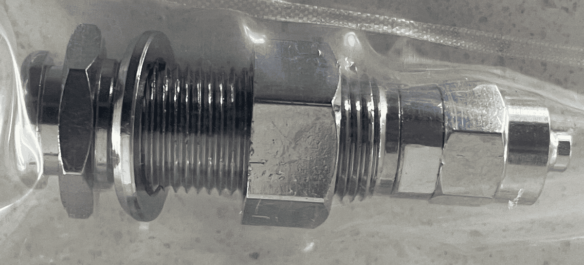 1/4" Female Q.D Coupler with shut-off valve